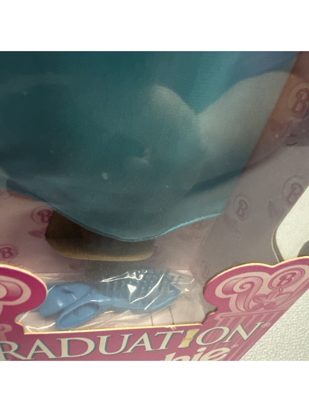 Special Edition Graduation Barbie African American Class Of 1998 Mattel - New - Picture 5 of 13